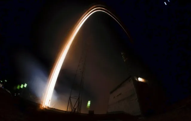 The Soyuz MS-03 spacecraft carrying the crew of Peggy Whitson of the U.S., Oleg Novitskiy of Russia and Thomas Pesquet of France blasts off to the International Space Station (ISS) from the launchpad at the Baikonur cosmodrome on this long exposure picture, Kazakhstan, November 18, 2016. (Photo by Shamil Zhumatov/Reuters)
