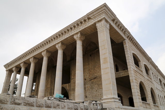 A house under construction which is in the shape of an ancient Greek temple like the one in Baalbek, eastern Lebanon, is pictured in the village of Miziara, northern Lebanon May 12, 2015. (Photo by Aziz Taher/Reuters)