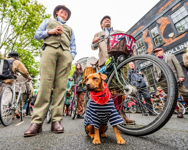 The Tweed Run London bike ride -starting at the Bourne & Hollingsworth Buildings at Spa Fields in London on April 27, 2024. Participants don their “finest” tweeds and brogues and cycle through London, stopping along the way to take tea, have a picnic and ending with an “old fashioned knees-up in the afternoon”. (Photo by Guy Bell/Alamy Live News)