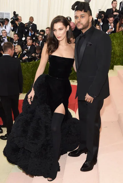 Bella Hadid (L) and The Weeknd attend the “Manus x Machina: Fashion In An Age Of Technology” Costume Institute Gala at Metropolitan Museum of Art on May 2, 2016 in New York City. (Photo by Jamie McCarthy/FilmMagic)