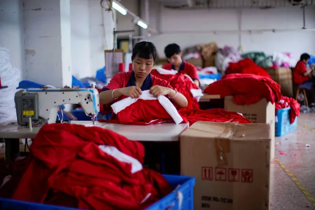 Employees make Christmas products at Fuye toy factory following the coronavirus disease (COVID-19) outbreak in Yiwu, Zhejiang province, China on September 16, 2020. (Photo by Aly Song/Reuters)