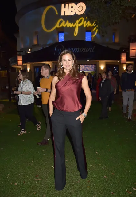Jennifer Garner attends HBO's Los Angeles premiere of Camping at Paramount Studios on October 10, 2018 in Hollywood, California. (Photo by Jeff Kravitz/FilmMagic for HBO)
