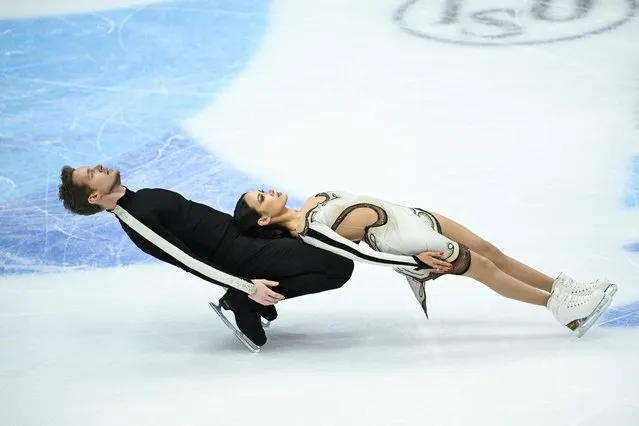 USA's Madison Chock (R) and Evan Bates compete in the ice dance free skating event during the ISU Grand Prix of Figure Skating Final in Beijing on December 9, 2023. (Photo by Wang Zhao/AFP Photo)