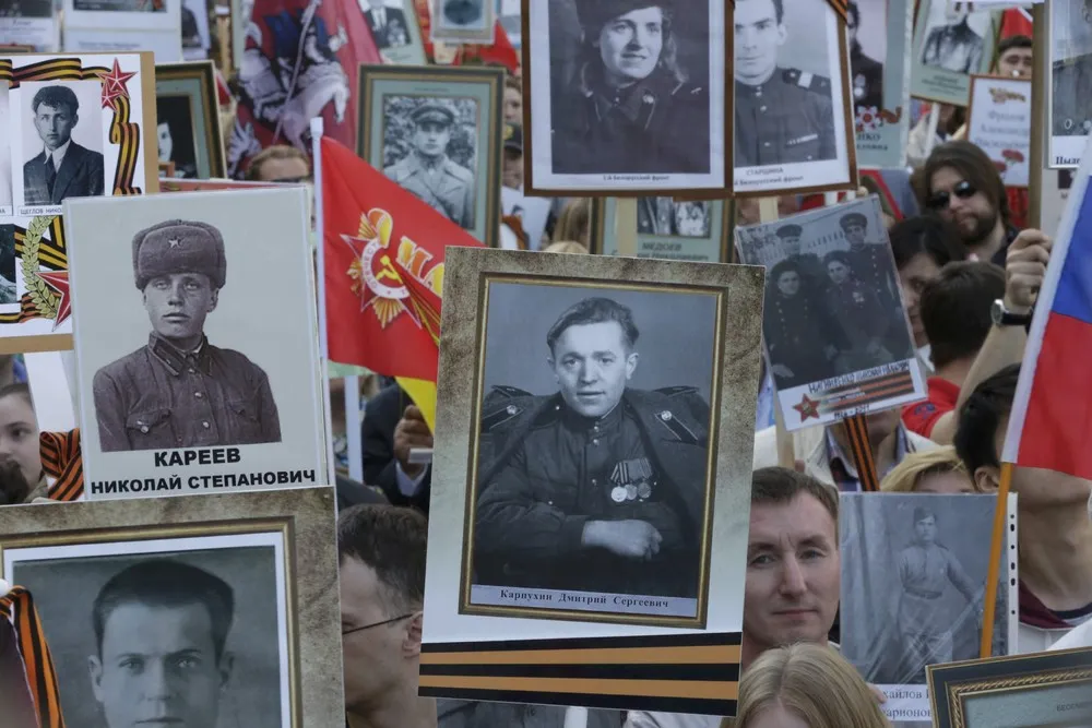Russia Celebrates the 70th Anniversary of the Victory in WWII (250+ Photos)