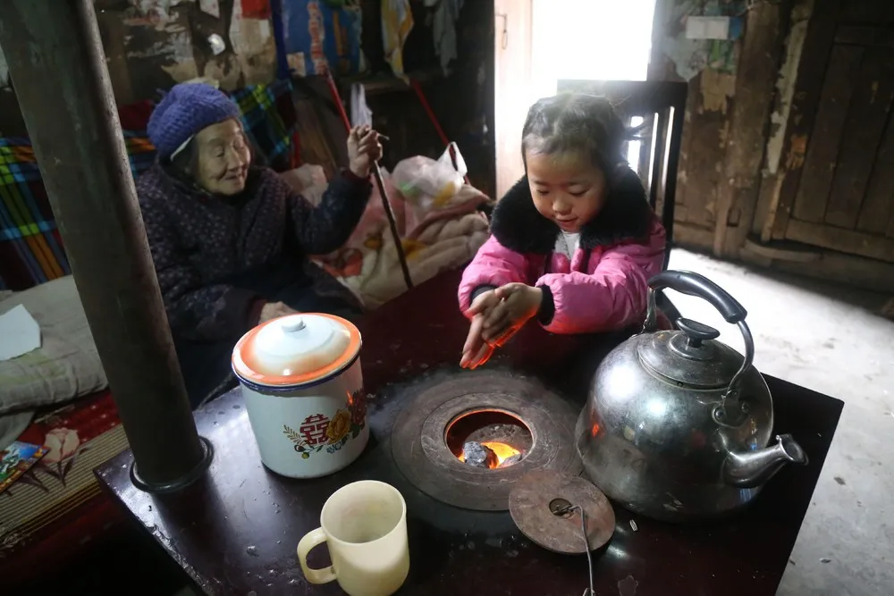 Wang Anna, a Little Heroine