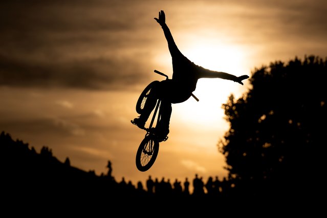 Ryan Henderson of Ireland competes in Men's Park Final during the cycling BMX Freestyle competition on day 3 of the European Championships Munich 2022 at Olympiapark on August 13, 2022 in Munich, Germany. (Photo by Matthias Hangst/Getty Images)