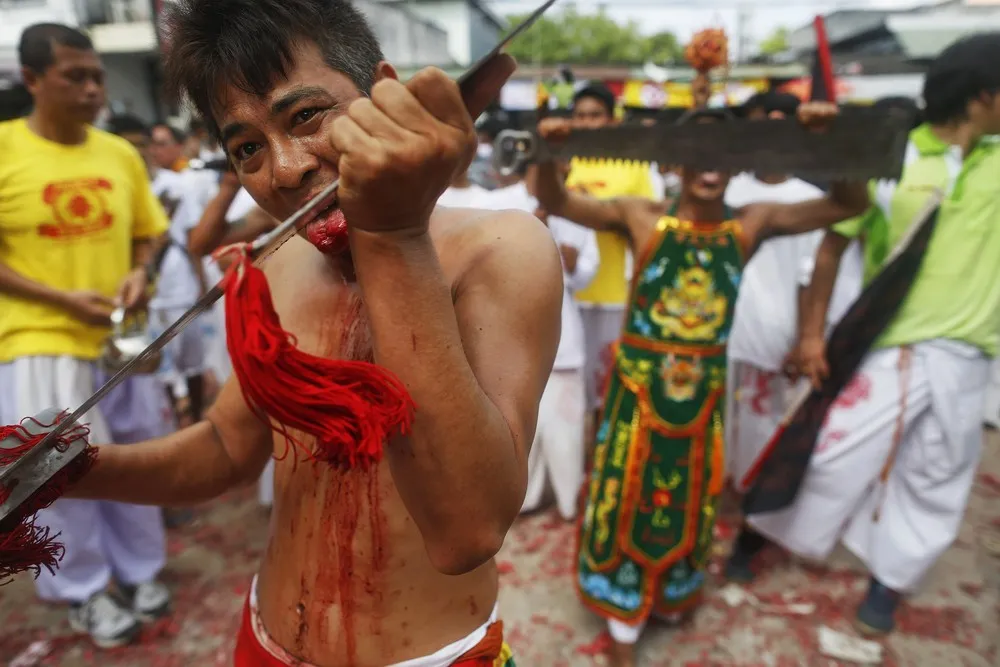 Phuket Vegetarian Festival 2014, Part 2