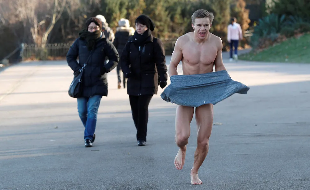 The Day in Photos – December 10, 2017