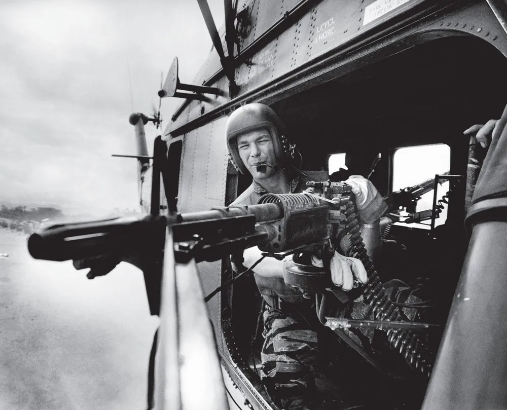 Stunning Pictures on Board «Yankee Papa 13» that Capture Ill-fated Mission During the Violent Throes of the Vietnam War