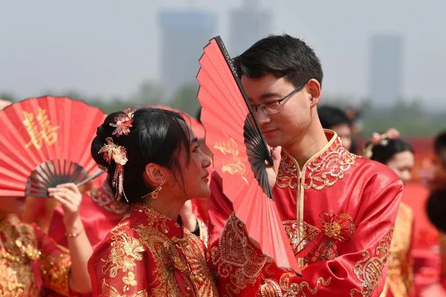 A traditional group wedding is held on “520” day in Hefei City, east China's Anhui Province on May 20, 2023. (Photo by ChinaImages/ddp USA/Profimedia)