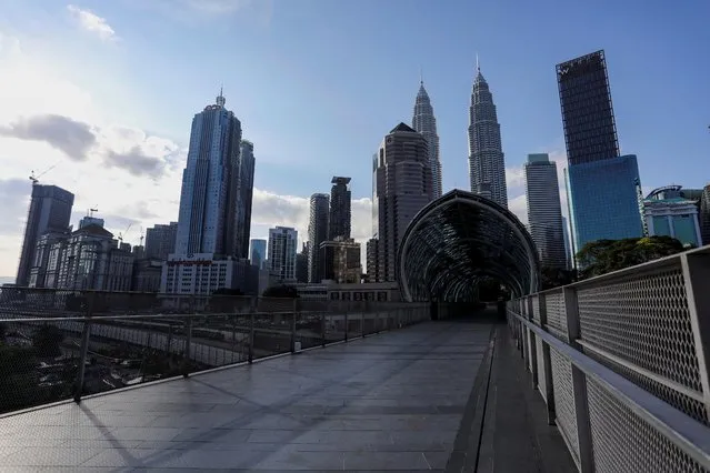 A view of a deserted bridge during a lockdown amid the coronavirus disease (COVID-19) outbreak, in Kuala Lumpur, Malaysia on June 1, 2021. (Photo by Lim Huey Teng/Reuters)