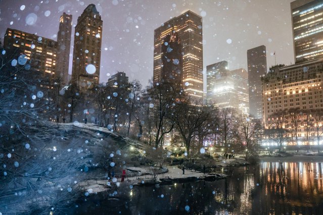 A view of Central Park as snow falls on January 19, 2025 in New York City. The National Weather Service issued winter storm warnings for Sunday through Monday morning, expecting 3 to 5 inches of snow in New York City and 5 to 8 inches outside the NYC metro area. (Photo by Heather Khalifa/Getty Images)