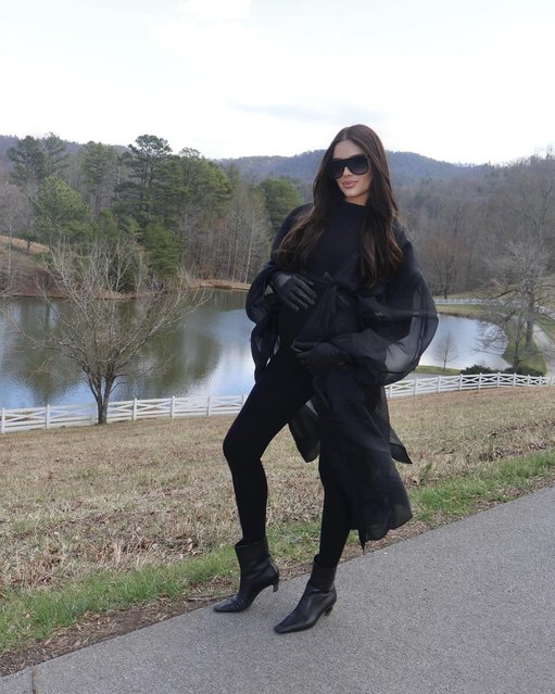 American model Olivia Culpo on March 20, 2025 shows off her baby bump in a black ensemble. (Photo by oliviaculpo/Instagram)