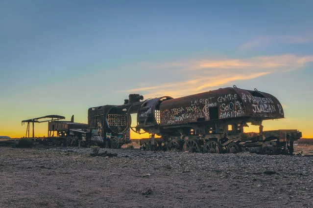 “Although built to withstand harsh weather conditions, the locomotives proved to be no match for the challenging conditions that they found themselves in while chugging their way through the high altitudes, thin air, corrosive salty winds and extreme temperatures in Bolivia and Chile”. (Photo by Chris Staring/Rex Features/Shutterstock)