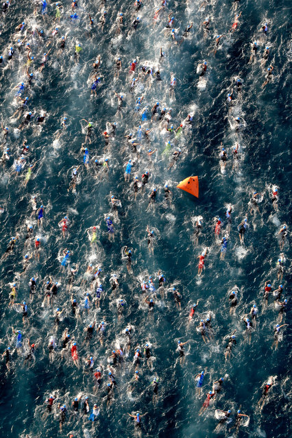 An aeriel view of the IRONMAN World Championship on October 14, 2017 in Kailua Kona, Hawaii. (Photo by Sean M. Haffey/Getty Images for IRONMAN)