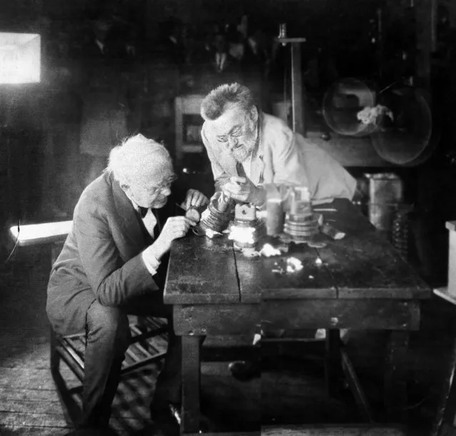 Inventors Charles Steinmetz, right, and Thomas A. Edison are seen in Steinmetz's Schenectady, N.Y. laboratory, October 14, 1931. (Photo by AP Photo)