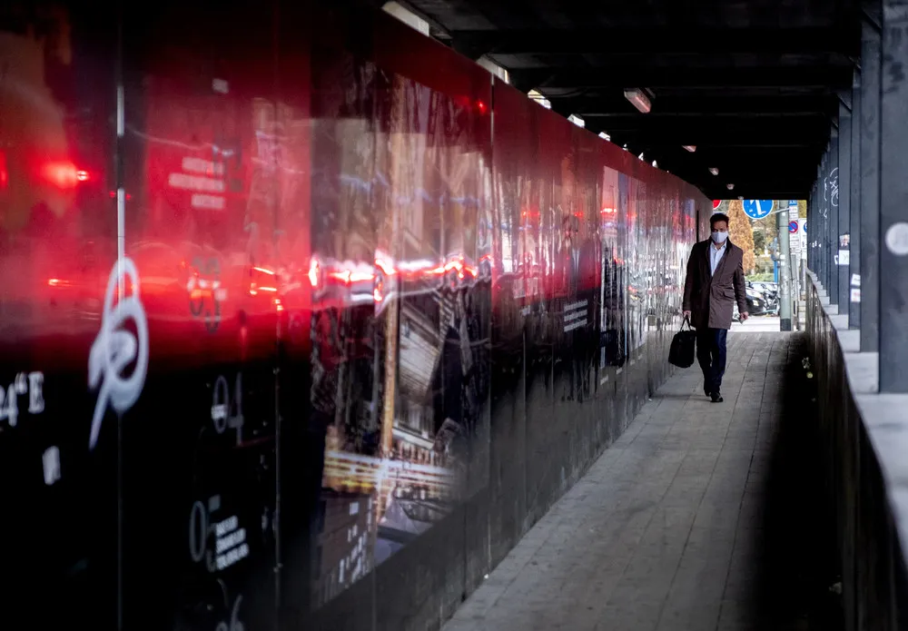 The Day in Photos – November 18, 2020