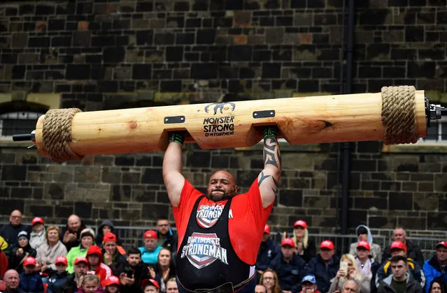 Paul Carter competes in the Ultimate Strongman Masters World Championship in Belfast, Northern Ireland on August 6, 2017. (Photo by Clodagh Kilcoyne/Reuters)