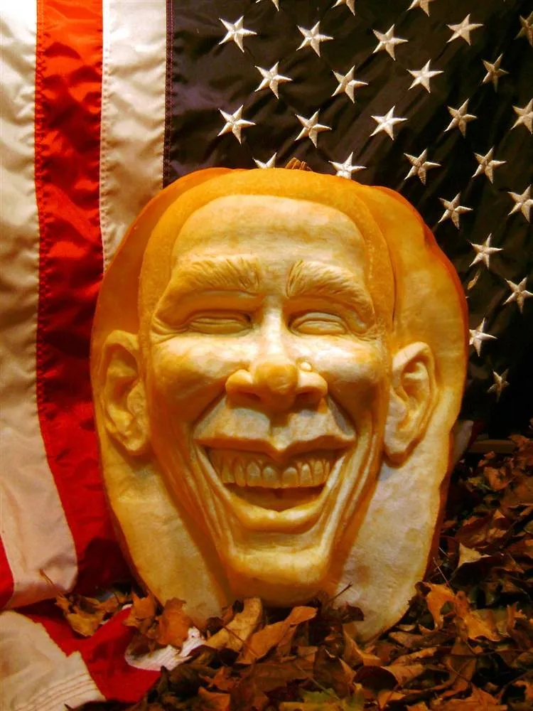 Pumpkin Carving – Amazing Work of Art by Ray Villafane