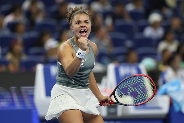 Jasmine Paolini of Italy reacts in the Women's Singles Quarter Finals match against Amanda Anishimova of the United States on day 11 of 2025 China Open at National Tennis Center on October 02, 2025 in Beijing, China. (Photo by Lintao Zhang/Getty Images)
