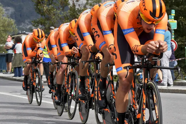 Polish's Team CCC Sprandi Polkowice cyclists compete in the men's elite Team Time Trial (TTT) road race during the UCI Cycling Road World Championships on September 23, 2018 in Innsbruck, Austria. (Photo by Herbert Neubauer/AFP Photo)
