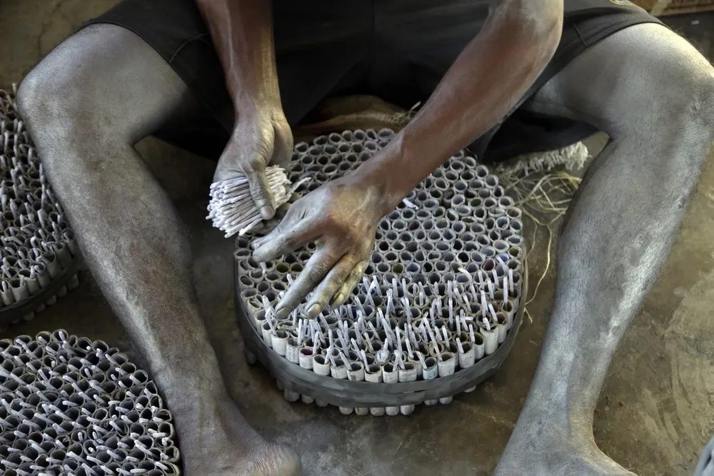 The Day in Photos – April 12, 2016