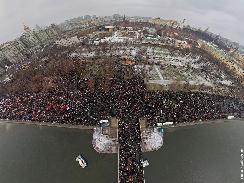 Opposition Protesters Take To The Streets Of Moscow