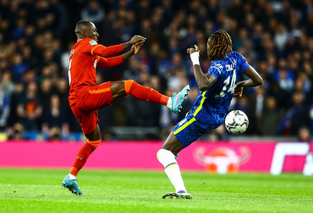 Naby Keïta of Liverpool goes unpunished for a high challenge on Trevoh Chalobah of Chelsea at Wembley Stadium in London on February 27, 2022. (Photo by Kieran McManus/Rex Features/Shutterstock)