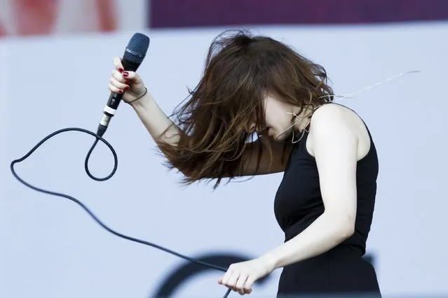 Lauren Mayberry of the Chvrches performs on Day 1 of the V Festival at Hylands Park on August 22, 2015 in Chelmsford, England. (Photo by Tristan Fewings/Getty Images)