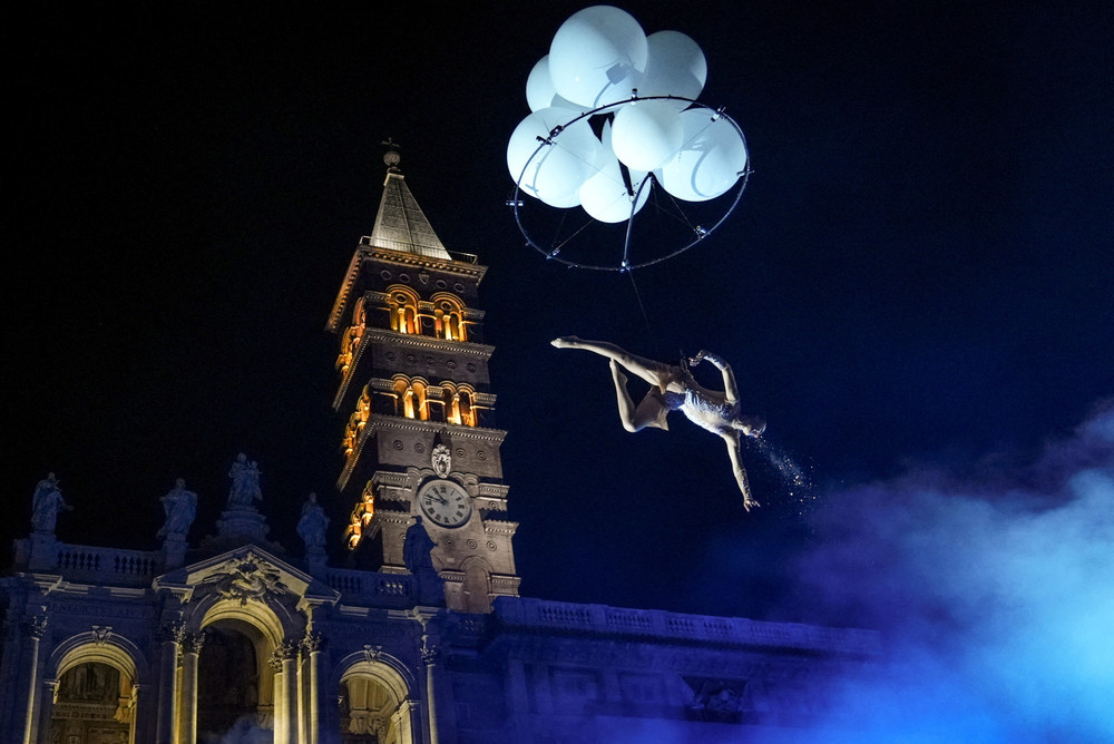 Pictures of the Year 2024, Part 162/240