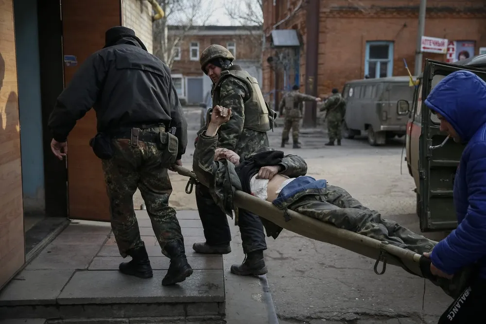 Fighting in Eastern Ukraine Intensifies, Part 1/2