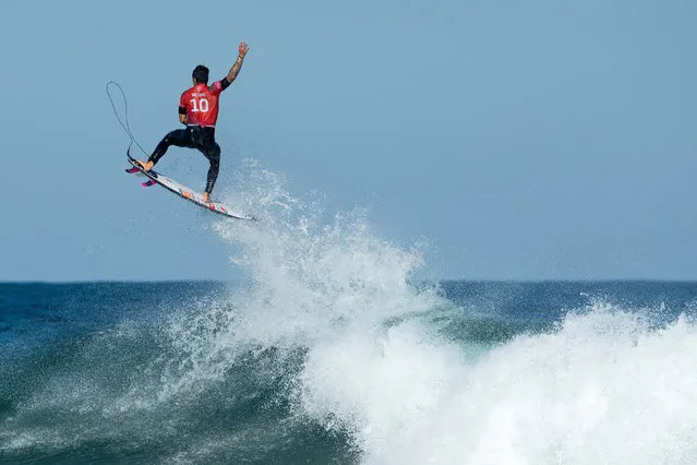 Gabriel Medina of Brazil surfs during the Round of 16 in the Rip Curl Narrabeen Classic at Narrabeen Beach on April 19, 2021 in Sydney, Australia. (Photo by Cameron Spencer/Getty Images)