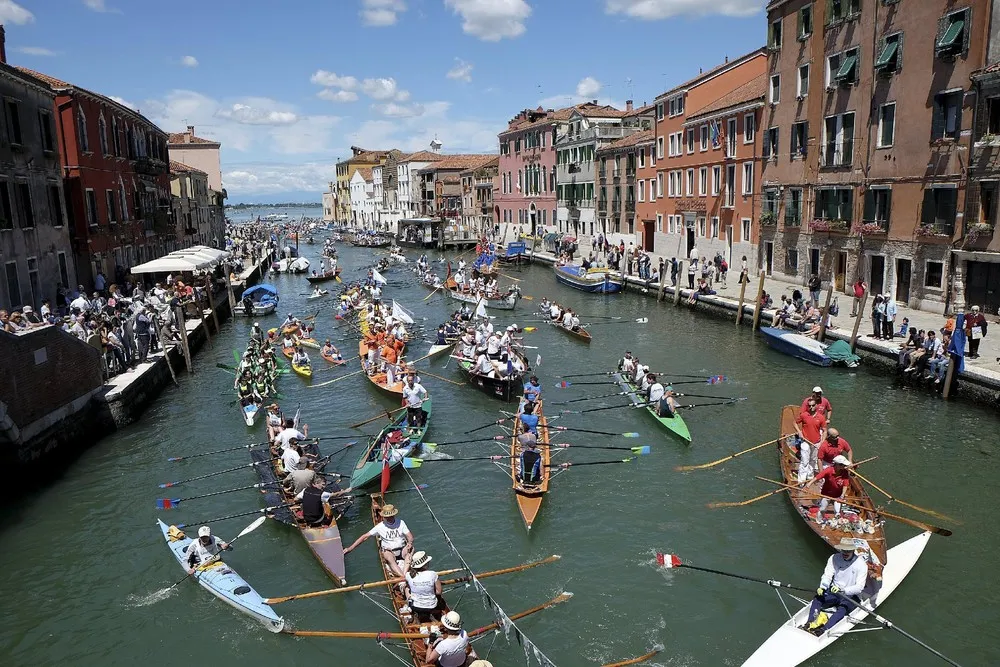 The Day in Photos – May 24, 2015