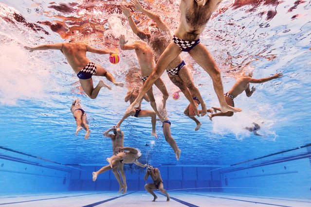Team Croatia get into position prior to the Preliminary Round Men's Water Polo match between Team Croatia and Team Montenegro on day four of the Singapore 2025 World Aquatics Championships at OCBC Aquatic Centre on July 14, 2025 in Singapore. (Photo by Adam Pretty/Getty Images)