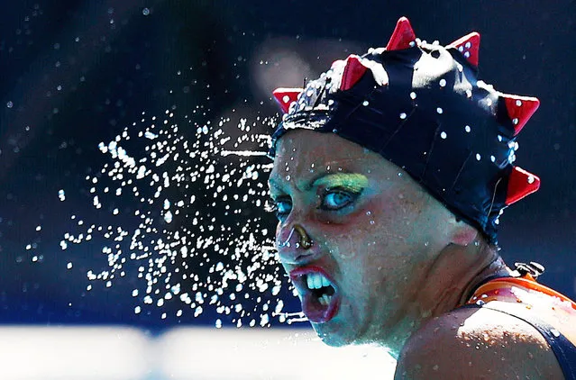 A member of the Italian team performs during the women's-team artistic-swimming highlight final during the FINA World Championships at Alfréd Hajós swimming complex in Budapest, Hungary, on June 25, 2022. (Photo by Lisa Leutner/Reuters)
