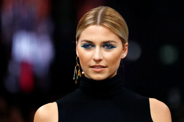 Model Lena Gercke presents a makeup creation by Maybelline New York during the Berlin Fashion Week Autumn/Winter 2019/20 in Berlin, Germany, January 17, 2019. (Photo by Fabrizio Bensch/Reuters)
