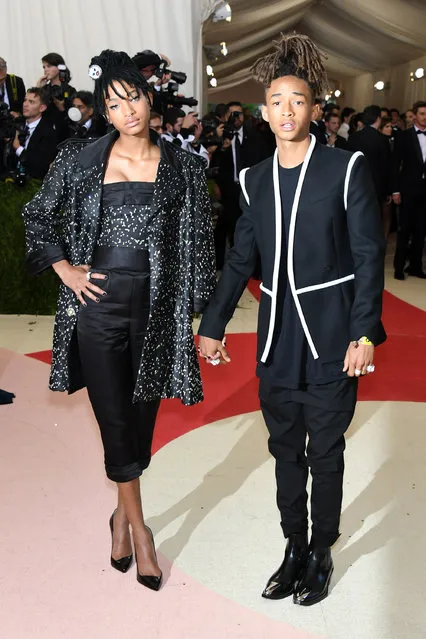 Willow Smith (L) and Jaden Smith attend the “Manus x Machina: Fashion In An Age Of Technology” Costume Institute Gala at Metropolitan Museum of Art on May 2, 2016 in New York City. (Photo by Larry Busacca/Getty Images)