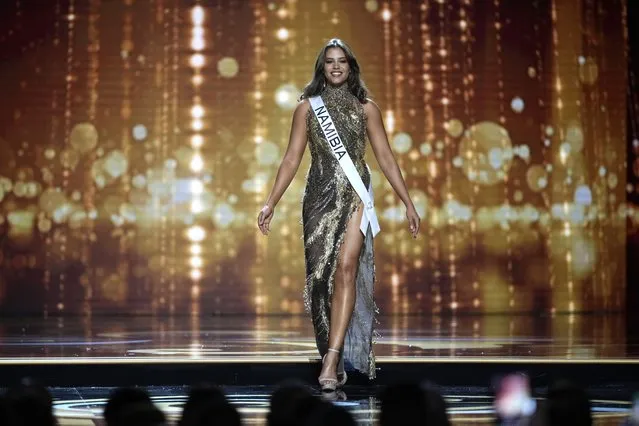 Miss Namibia Cassia Sharpley competes in the evening gown competition during the preliminary round of the 71st Miss Universe Beauty Pageant in New Orleans, Wednesday, January 11, 2023. (Photo by Gerald Herbert/AP Photo)