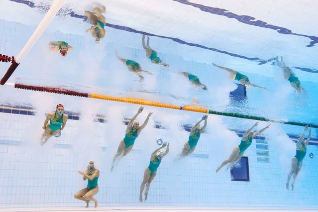 Members of Team Australia jump into the water in the Preliminary Round Women's Water Polo match between Team Australia and Team New Zealand on day five of the Singapore 2025 World Aquatics Championships at OCBC Aquatic Centre on July 15, 2025 in Singapore. (Photo by Adam Pretty/Getty Images)