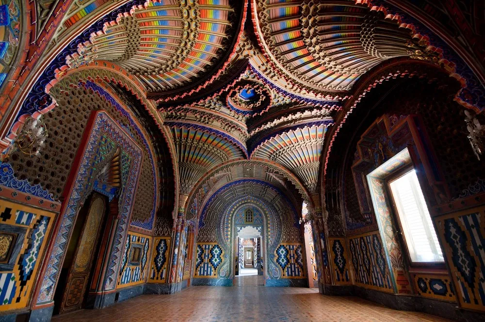 Italian Peacock Room In Tuscany 