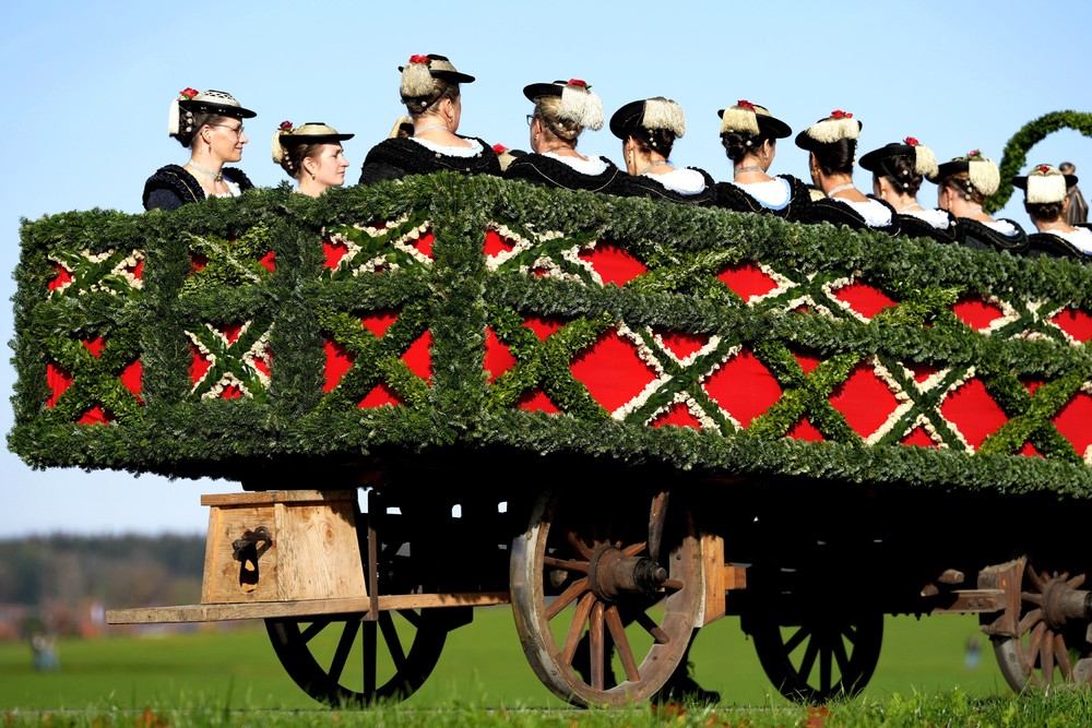 Pictures of the Year 2024, Part 190