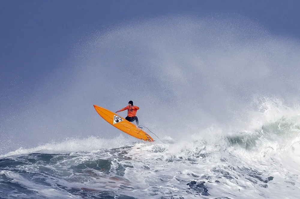 Mavericks Surf Competition