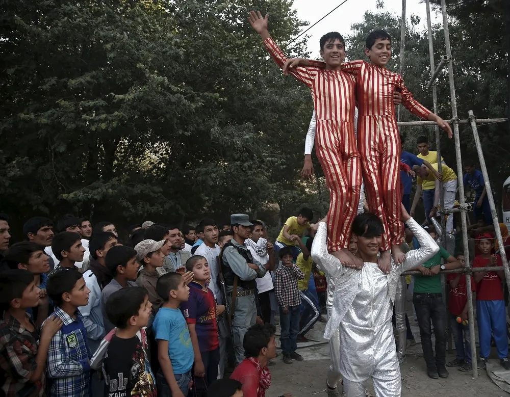Afghan Kids Join the Circus