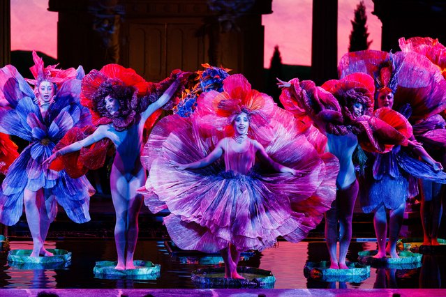 Performers take part in a full-dress rehearsal of “A Funny Thing Happened On The Way To The Forum (Le Forum en Folie)” directed by Irish theatre director Cal McCrystal, at the Lido 2 Paris in Paris on November 29, 2023. The musical theatre venue Lido, renamed Lido 2 Paris, reopens with a new show on December 1, 2023. (Photo by Dimitar Dilkoff/AFP Photo)