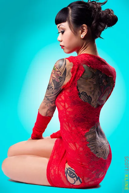 Hot tattooed girl. Apanduh Bear