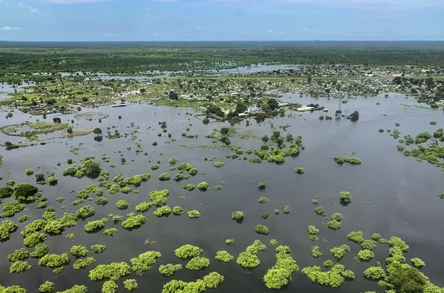 Flooding is seen from the air in the Greater Pibor Administrative Area in South Sudan, Friday, September 4, 2020. (Photo by Tetiana Gaviuk/Medecins Sans Frontieres via AP Photo)