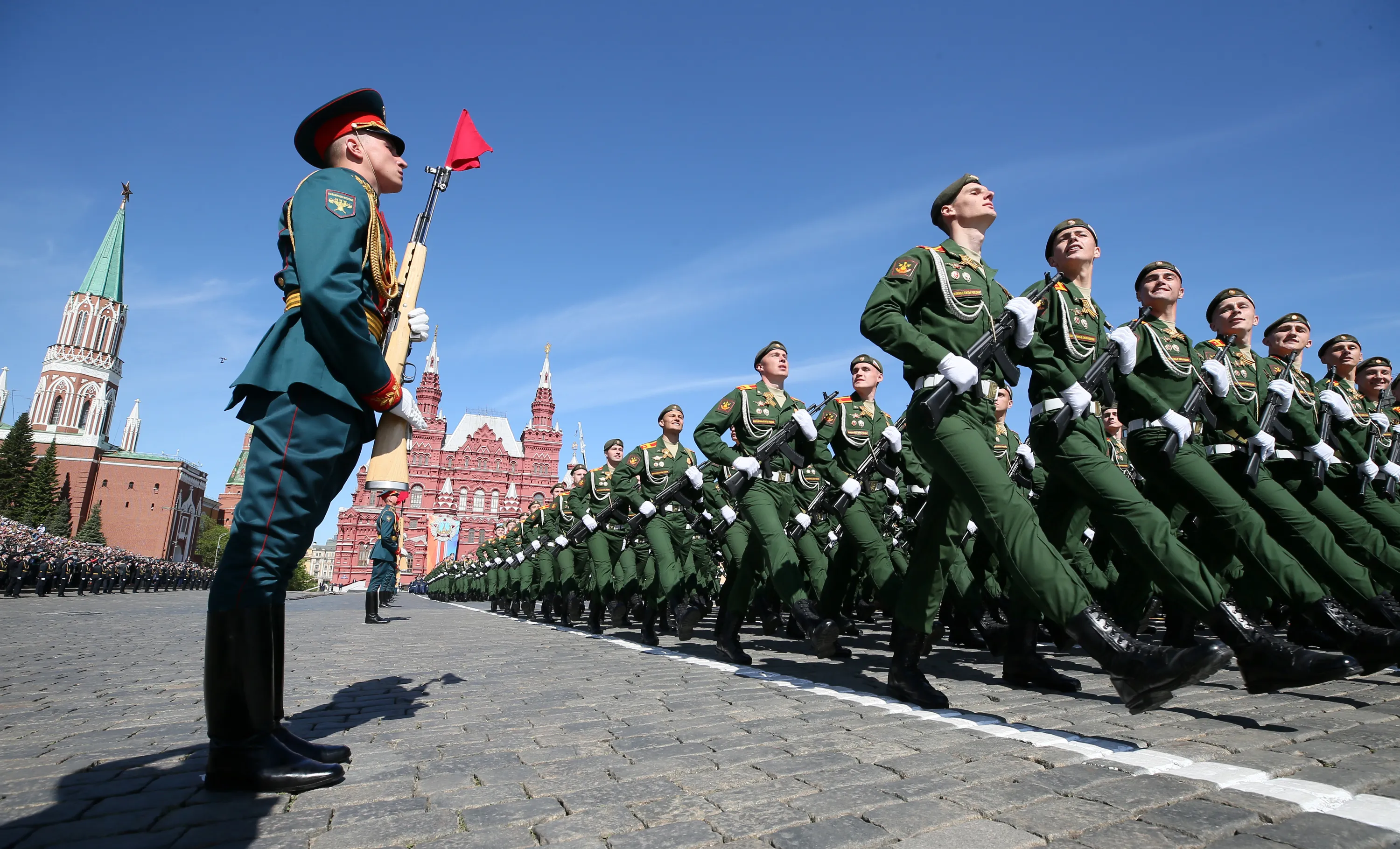 Когда состоялся военный парад на красной площади. Виктори Дэй в России. 9 May Victory Day. Парад 9 мая. День Победы парад.