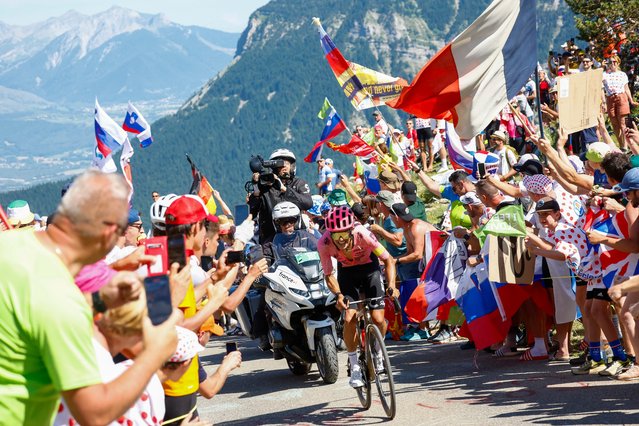 EasyPost team's Ecuadorian rider Richard Carapaz cycles in the ascent of Col du Noyer during the 17th stage of the 111th edition of the Tour de France cycling race, 177,8 km between Saint-Paul-Trois-Chateaux and Superdevoluy, in the French Alps, on July 17, 2024. (Photo by Etienne Garnier/AP Photo)