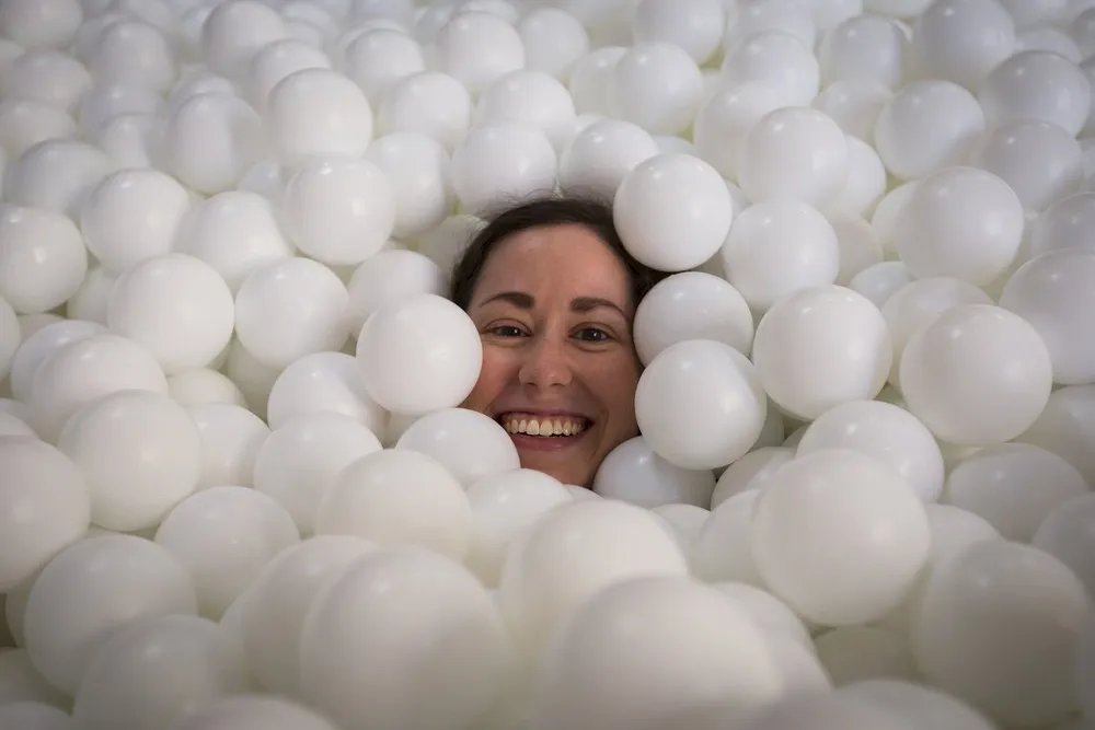 Plastic Balls Bathing