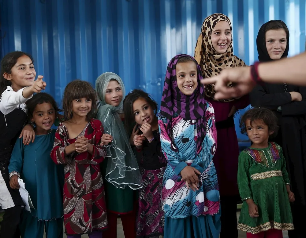 Afghan Kids Join the Circus